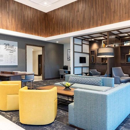 Hyatt Place Flint/Grand Blanc מראה חיצוני תמונה